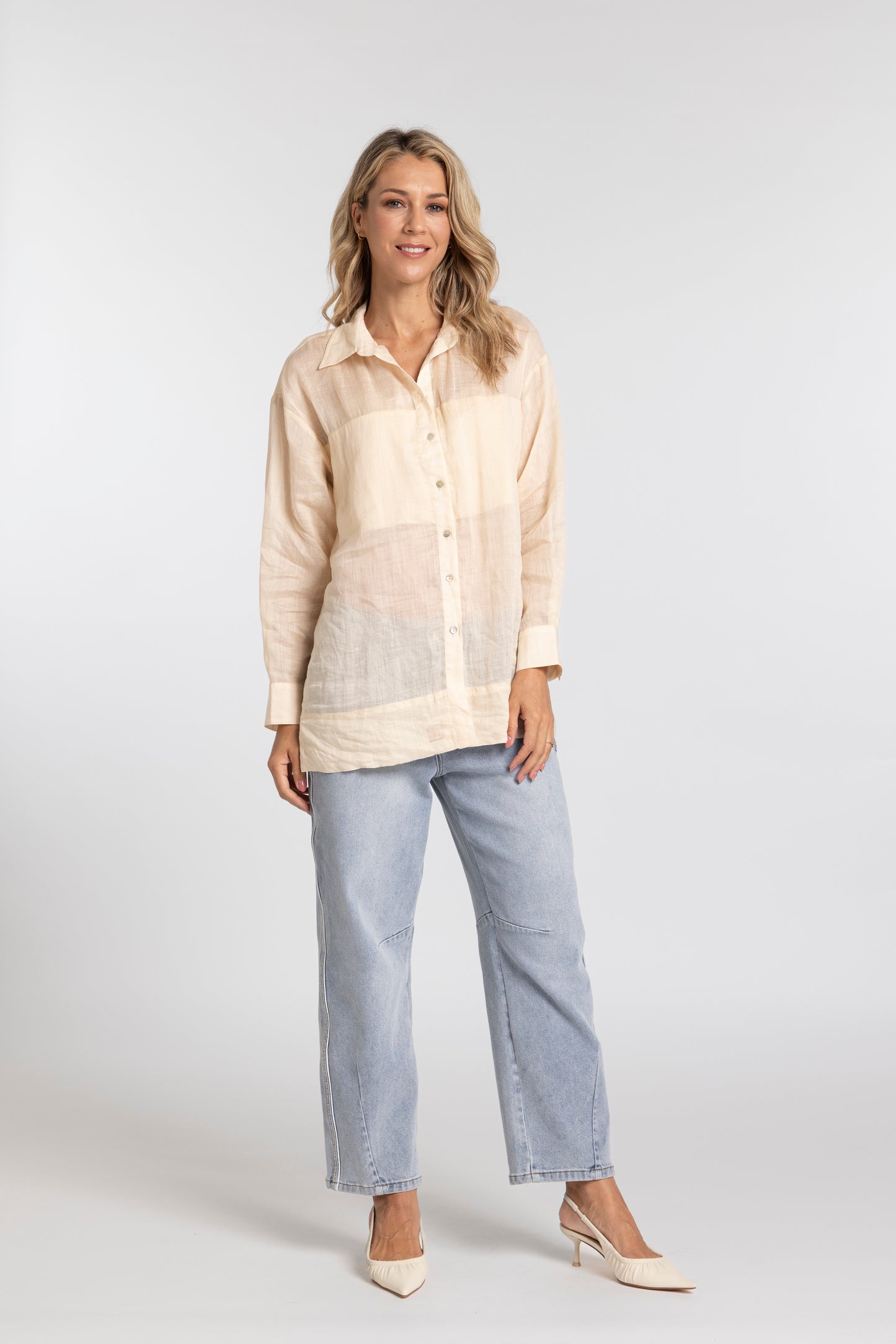 
                  
                    MAXWELL SHIRT
                  
                
