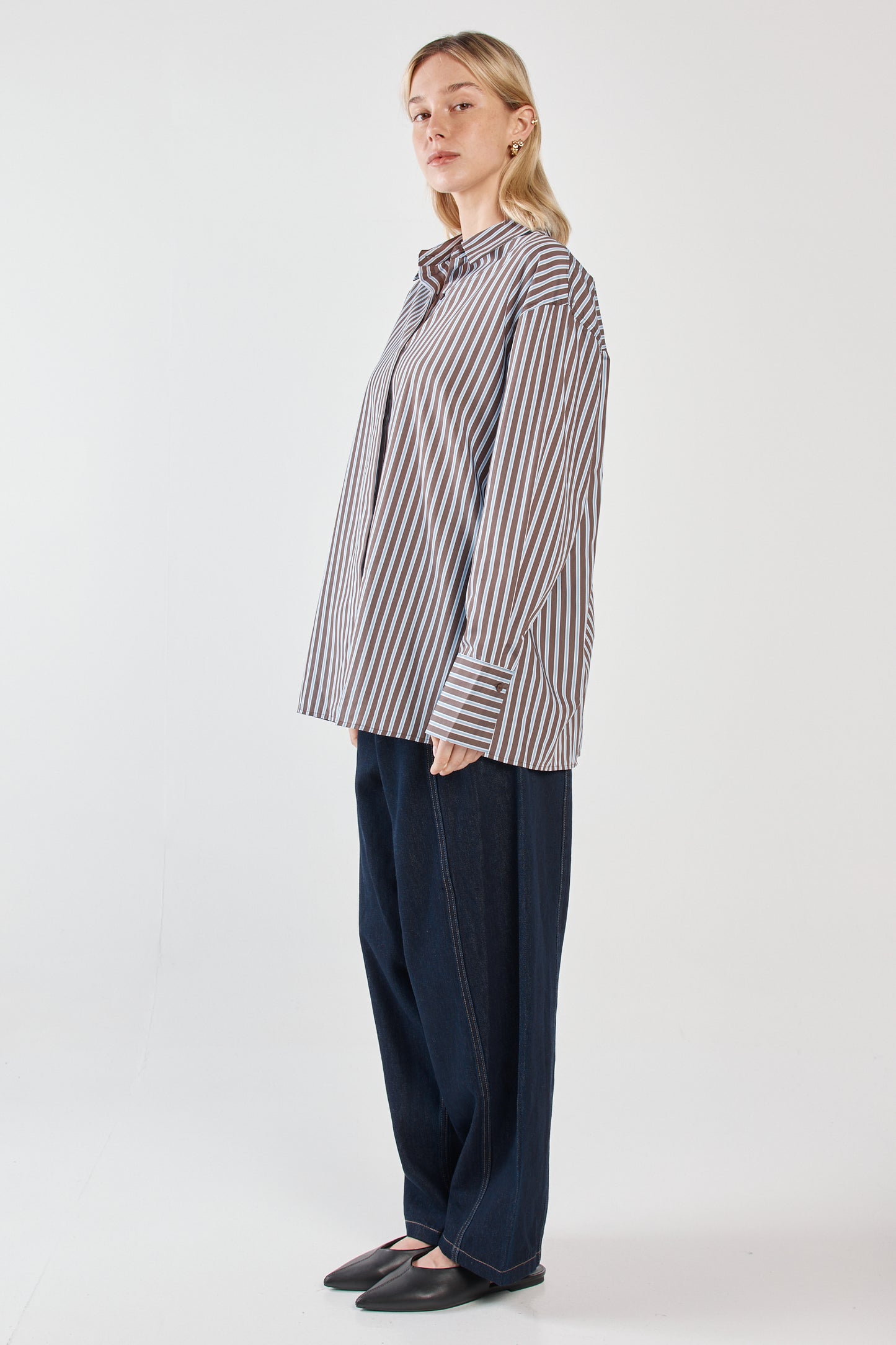 
                  
                    CLAUDIA STRIPE SHIRT-CHOCOLATE/BLUE
                  
                