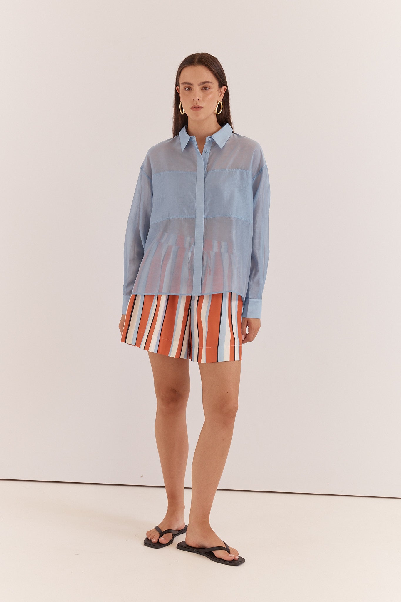 
                  
                    VAL OVEERSIZED SHIRT-PALE BLUE
                  
                