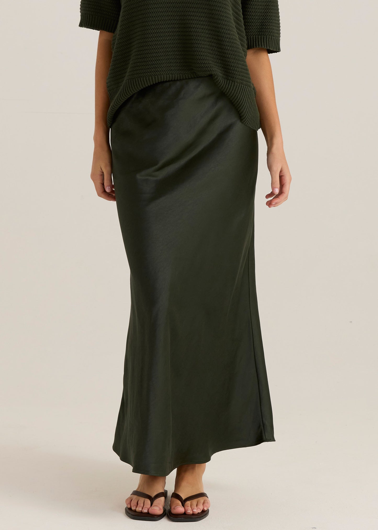 
                  
                    JASPER SLIP SKIRT-Olive
                  
                
