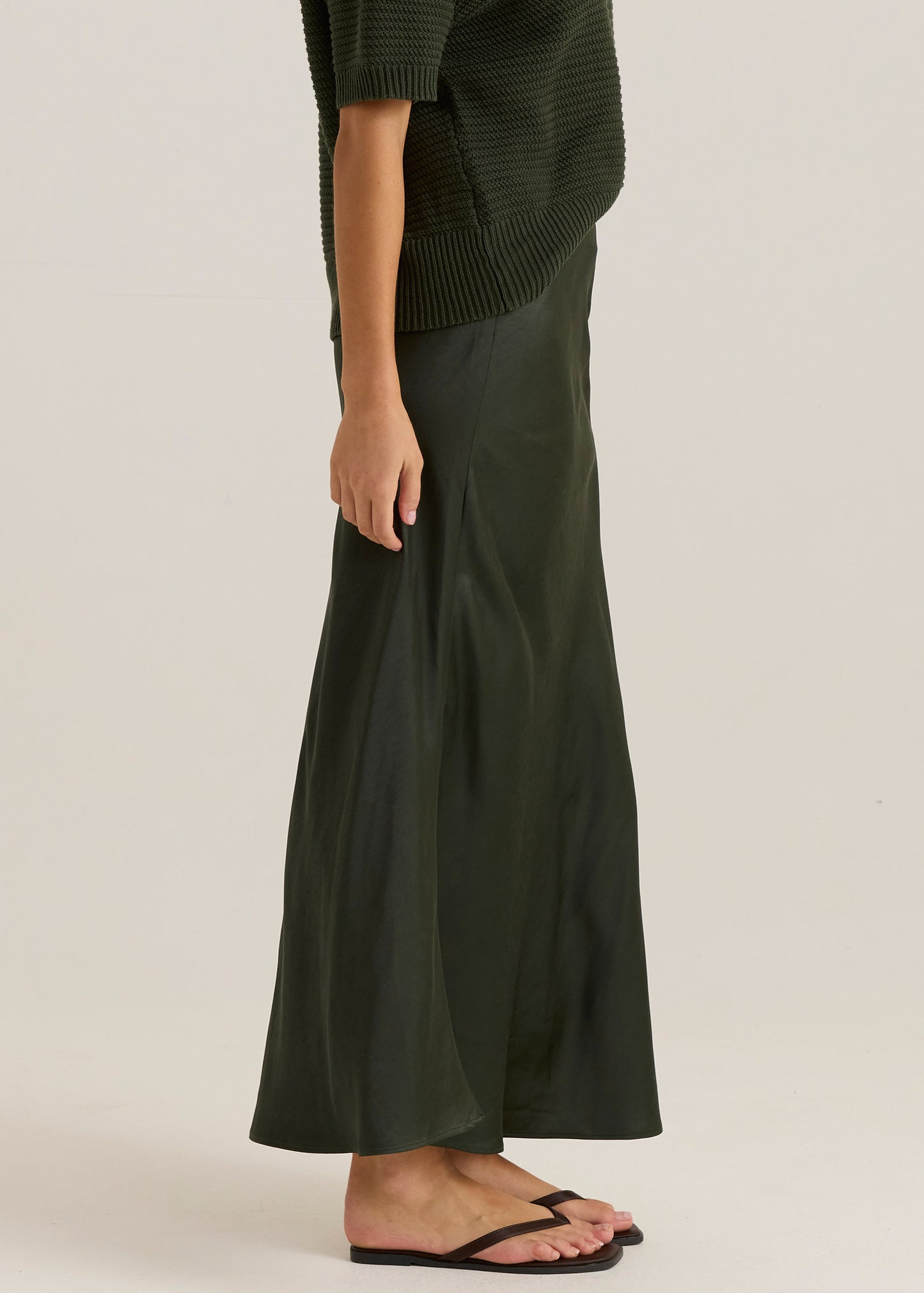 
                  
                    JASPER SLIP SKIRT-Olive
                  
                