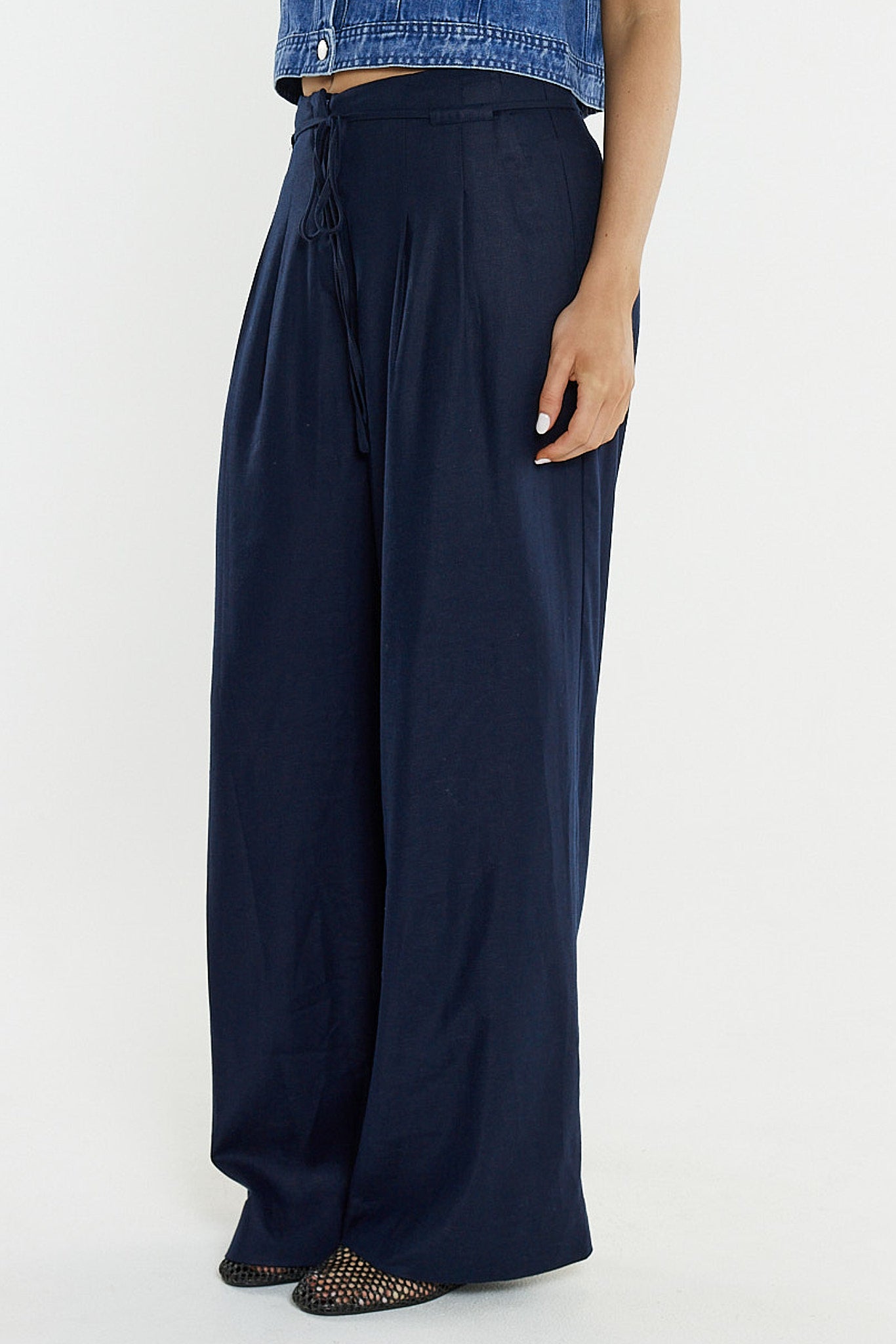 
                  
                    BETH TAYLORED PANT-NAVY-PRE ORDER
                  
                