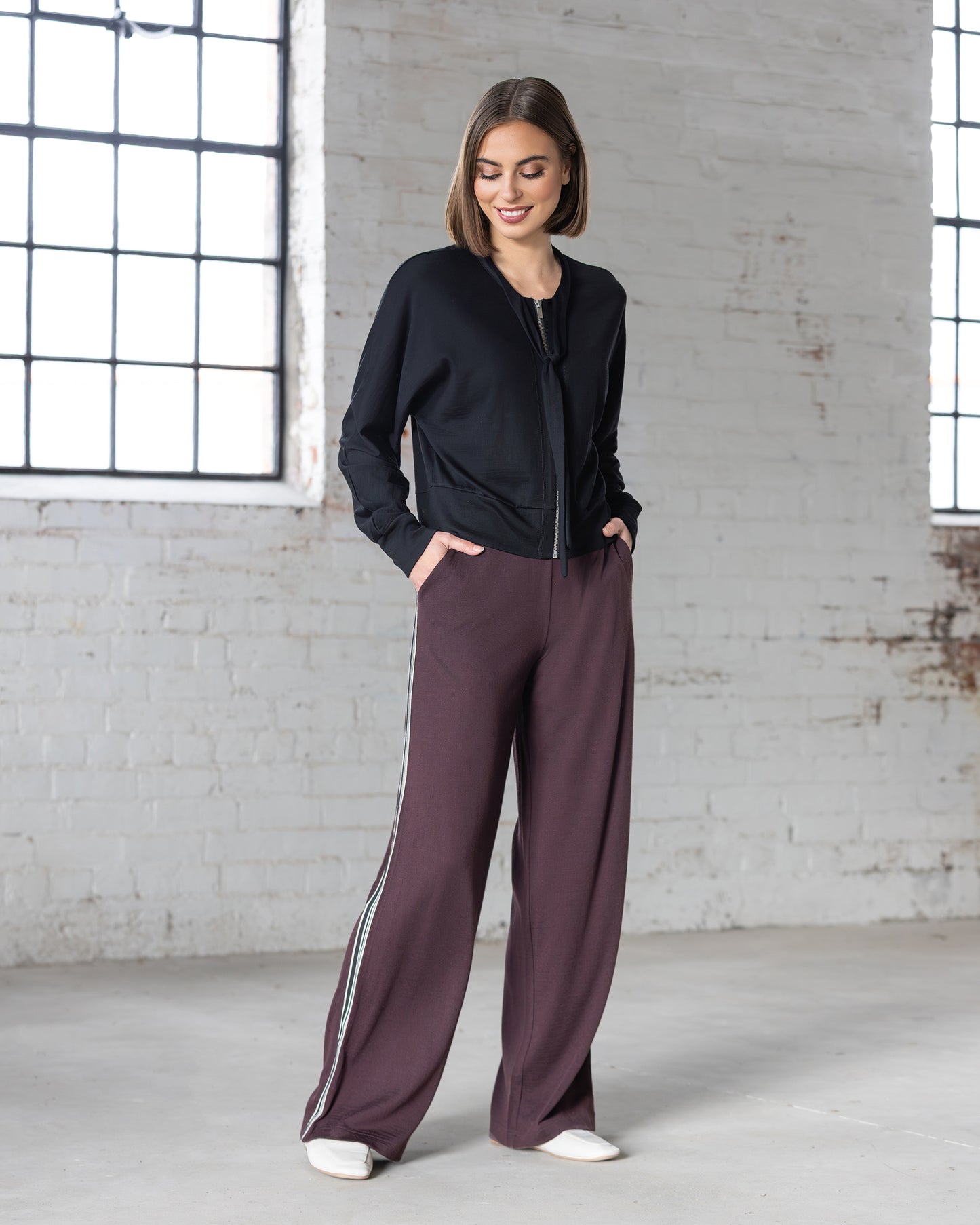 
                  
                    Vassalli 5042-Asher Pant-Berry
                  
                