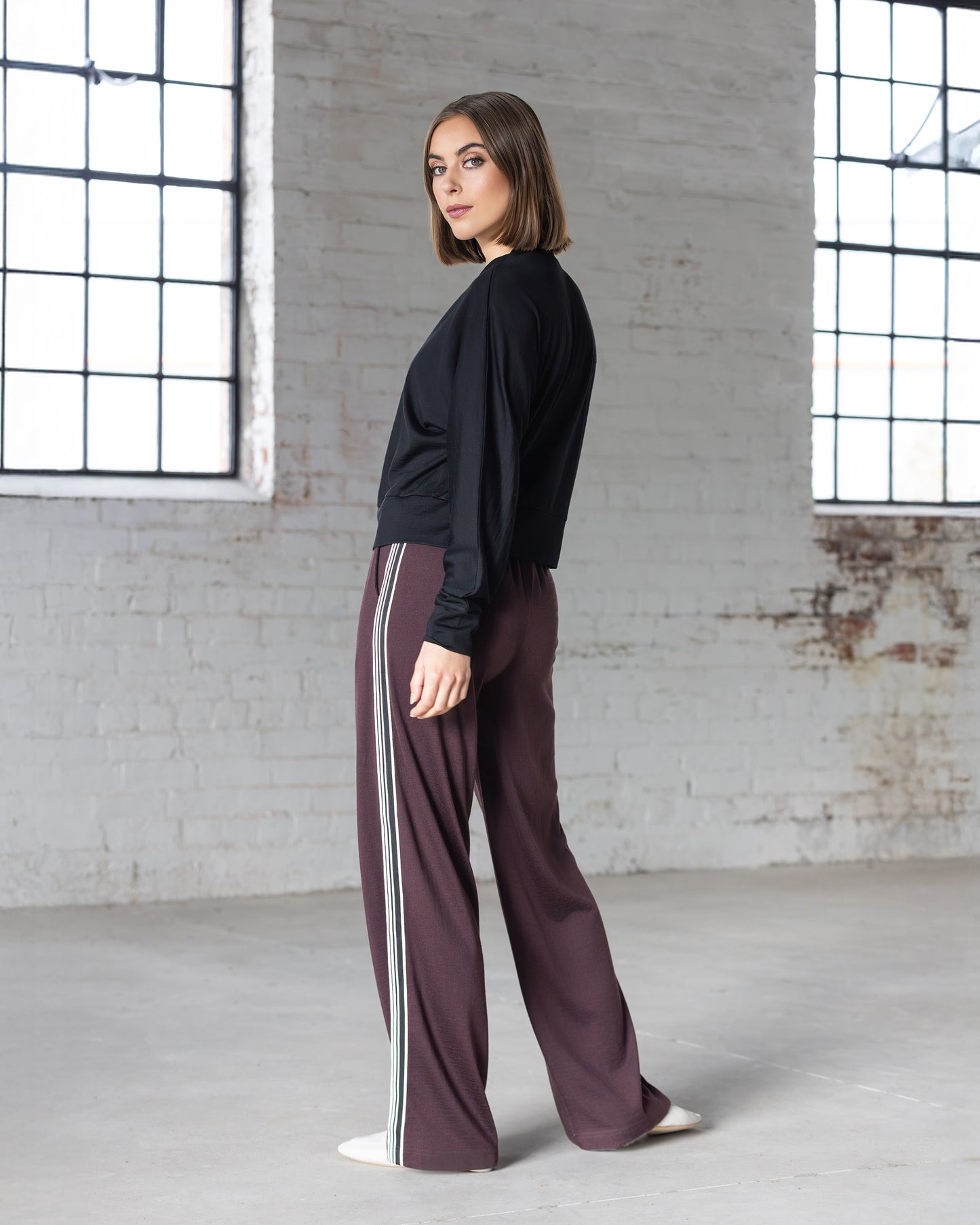 
                  
                    Vassalli 5042-Asher Pant-Berry
                  
                