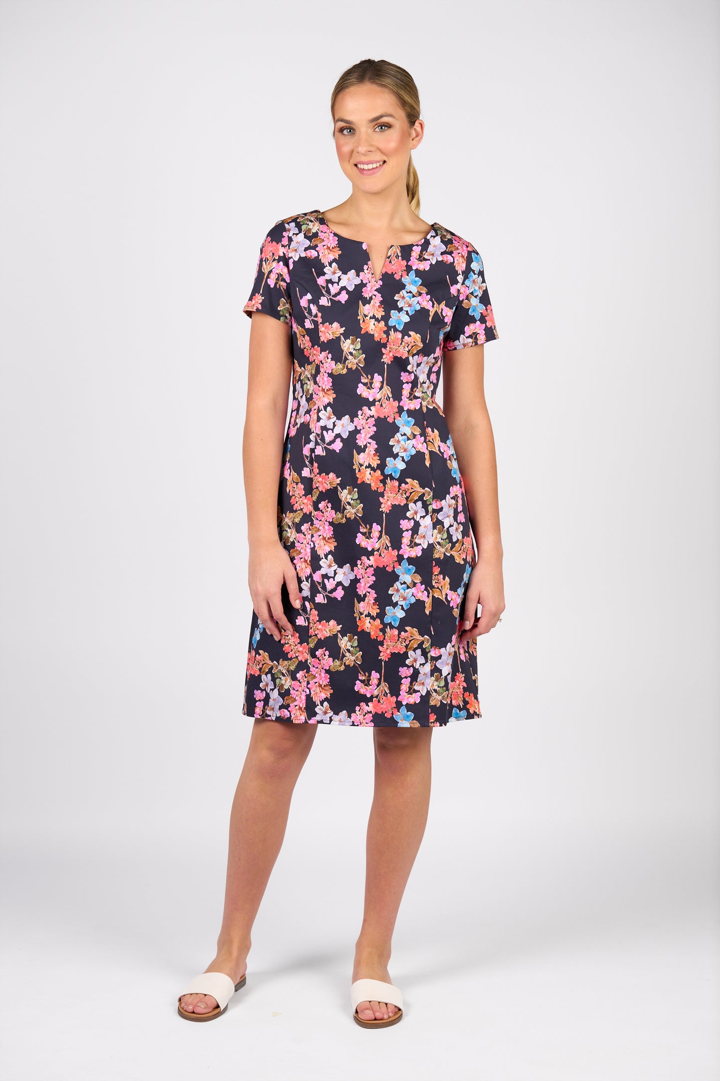 
                  
                    6092LW-Printed Lightweight Fitted Dress with Short Sleeve-Willa
                  
                