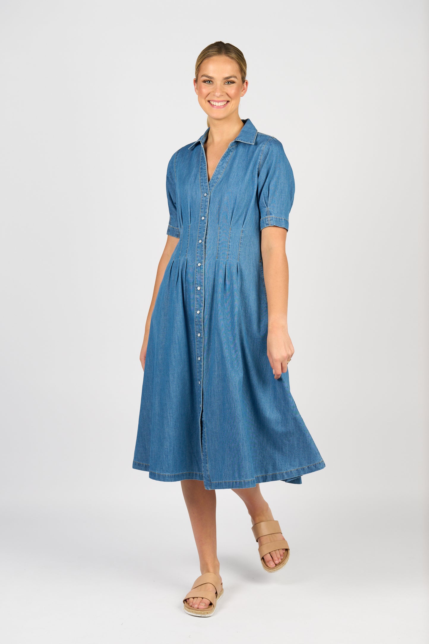 
                  
                    6114-Shaped Waist Button-Up Dress with Pockets-Mid wash
                  
                