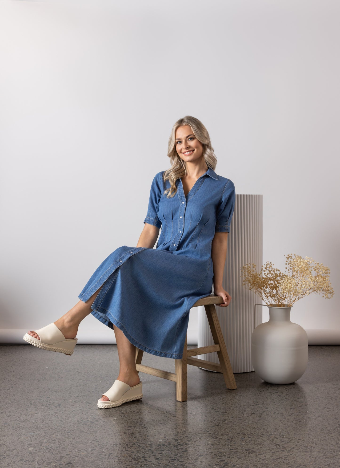 
                  
                    6114-Shaped Waist Button-Up Dress with Pockets-Mid wash
                  
                