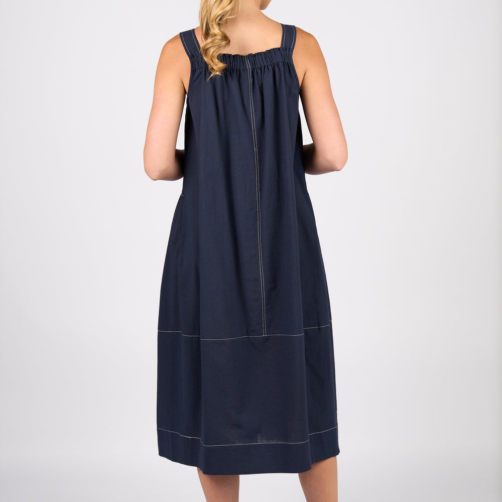 
                  
                    6115-Sleeveless Balloon Dress with Front Pockets-Ink
                  
                