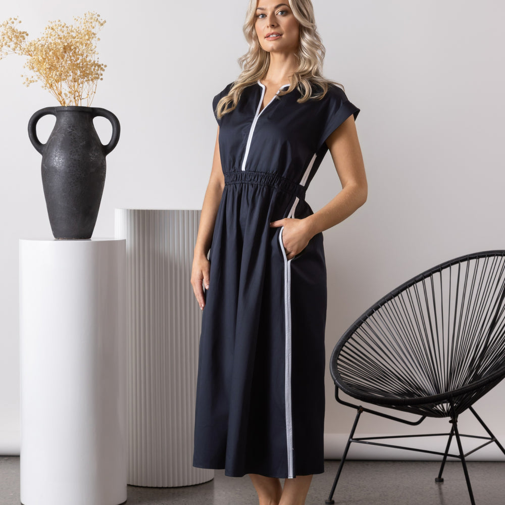 
                  
                    6118-V Neck Shirred Waist Dress with Contrast Trim and Pockets-ink/white
                  
                